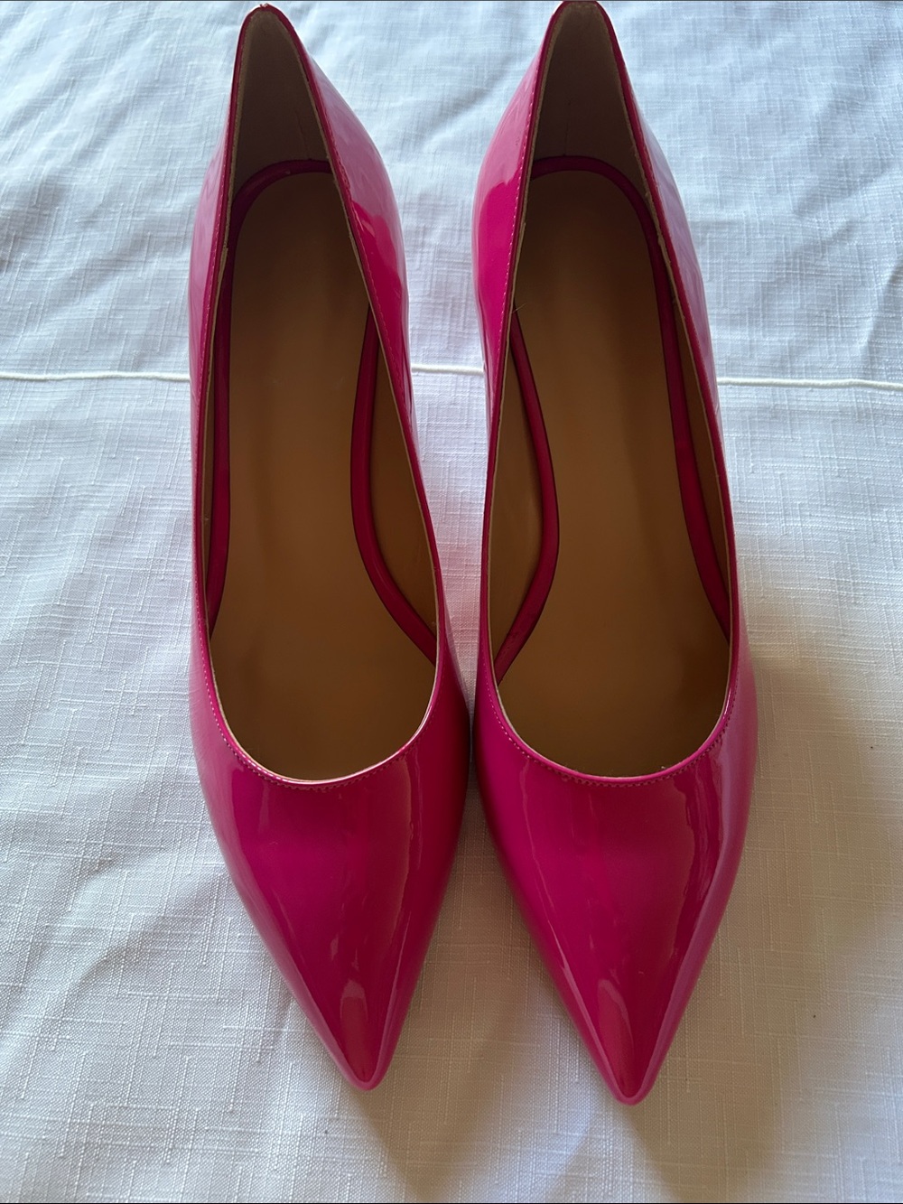 Fuchsia Patent Pointed-Toe Women’s Pumps